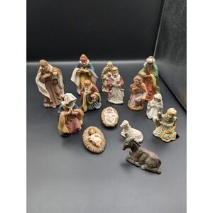 VINTAGE COLLECTORS CHOICE Owell Heritage Porcelain Nativity Scene 14 Pieces